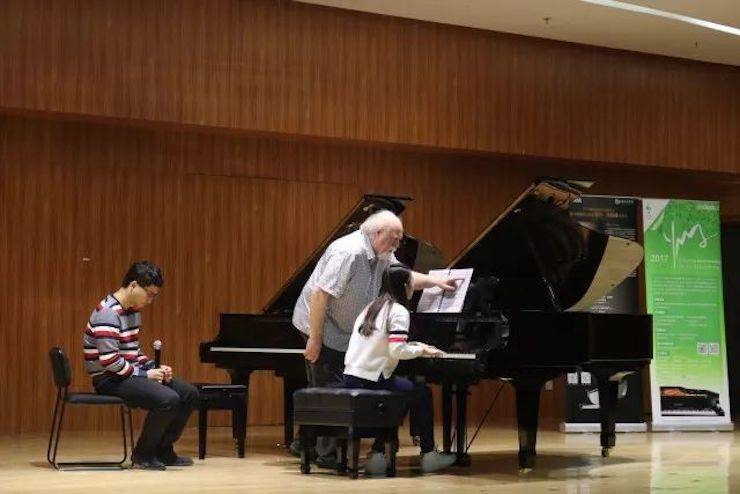 【回顾】明升ms88海外艺术家彼得·多纳赫大师班顺利举办！