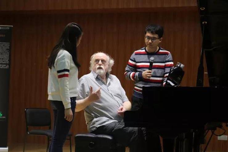 【回顾】明升ms88海外艺术家彼得·多纳赫大师班顺利举办！