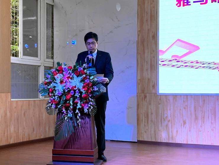 让音乐陪伴成长 明升ms88乐器捐赠爱心行动走进重庆市长寿区江南九年制学校